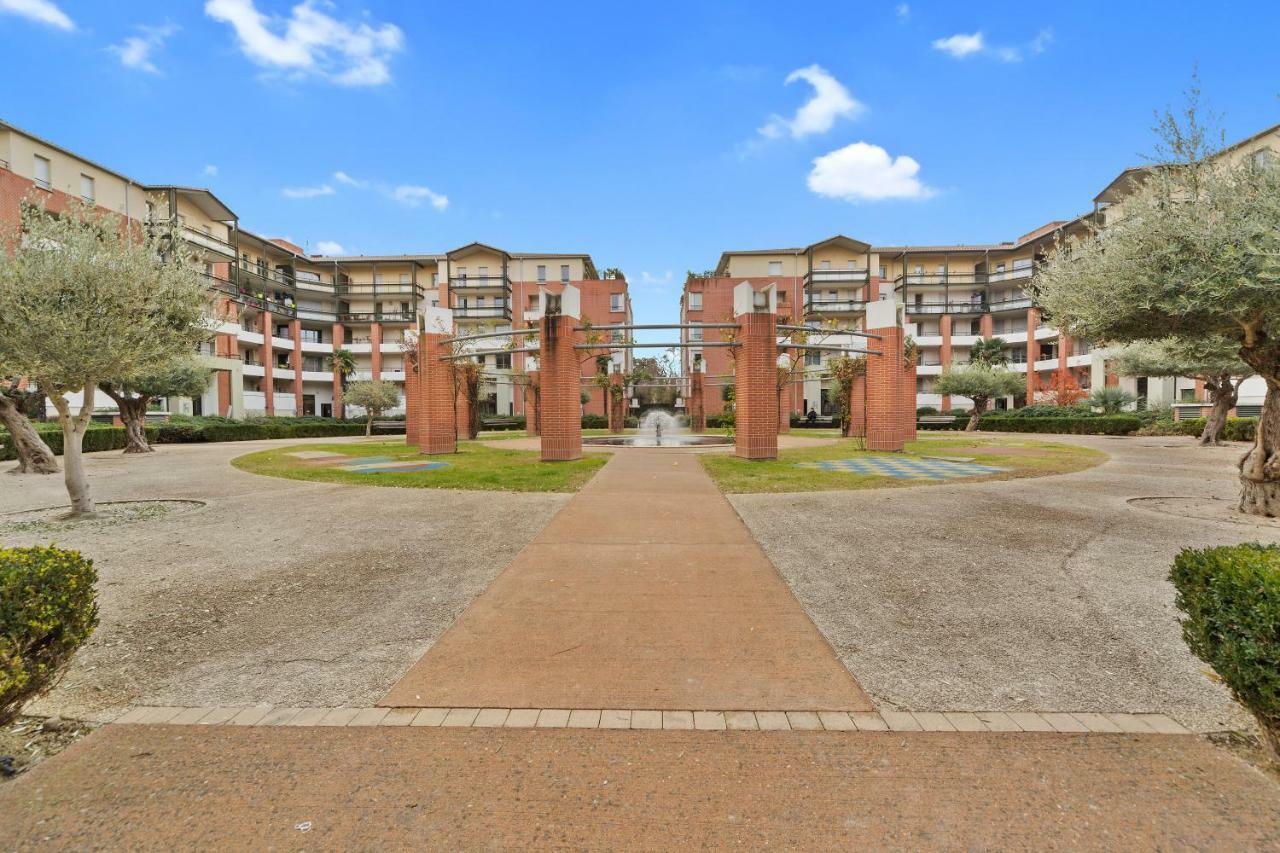 L Oasis Studio Proche Hopital Et Aeroport Piscine Parking &Netflix Тулуза Экстерьер фото